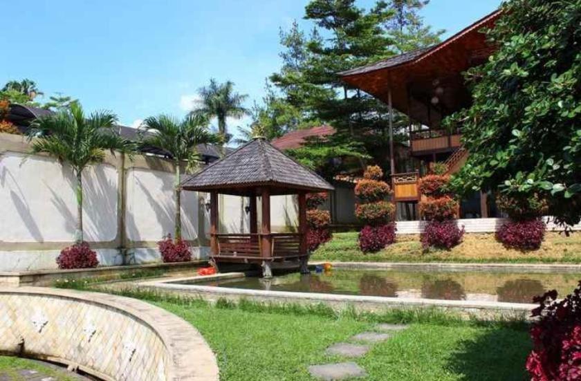 The Kulawi Villa & Resort Puncak Exterior photo